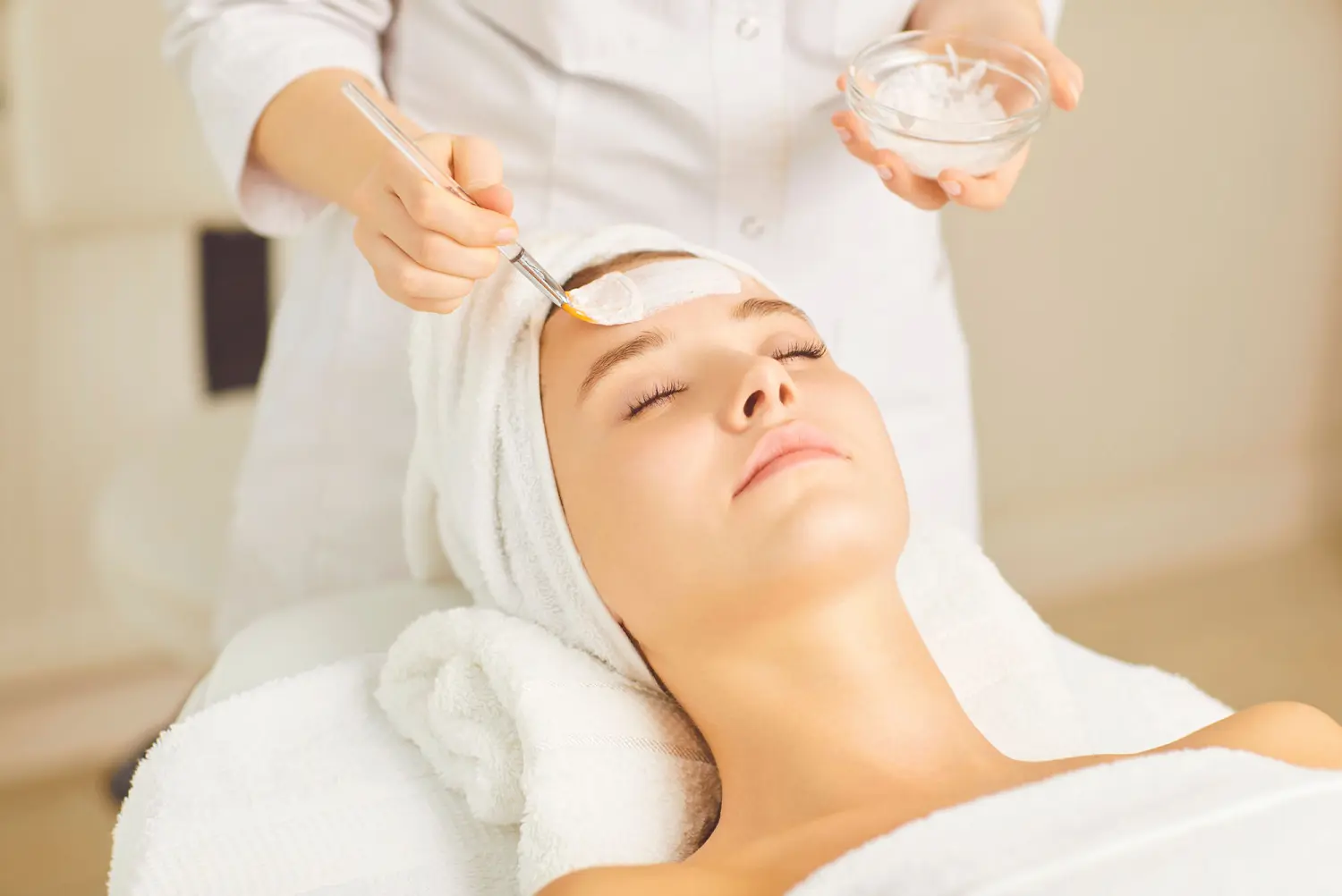 Gesichtsbehandlung von Nataschas Beautypalast